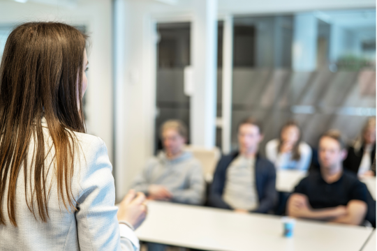 Bedrijfsbezoek plannen aan Flanderijn Net als TIO hogeschool een bezoek brengen aan Flanderijn? Plan een bedrijfsbezoek